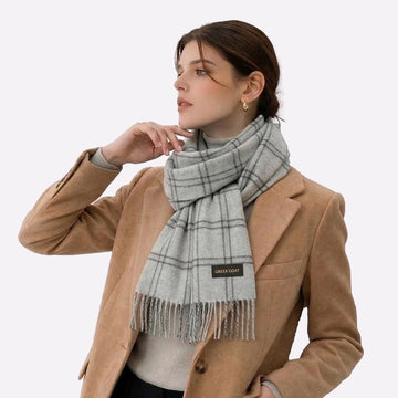short minimalist winter scarf
